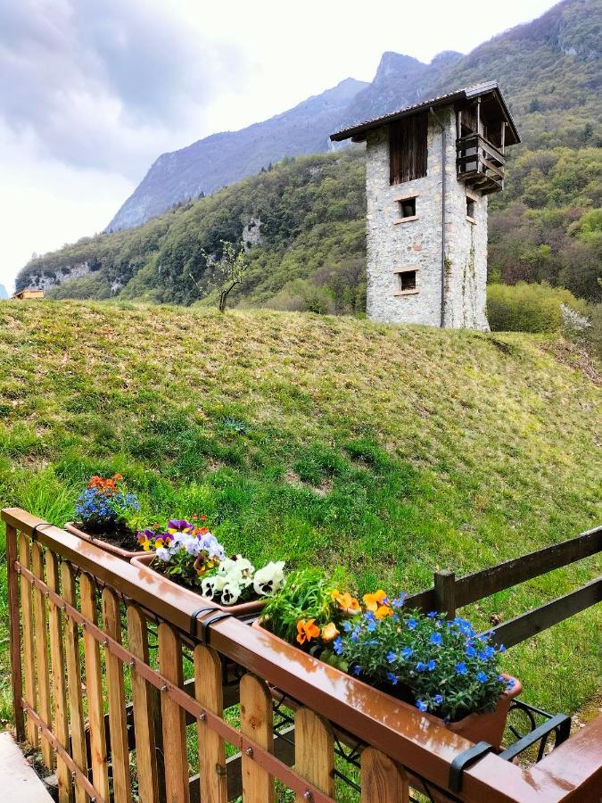 Rustica Sul Lago Tenno Primo Piano Екстер'єр фото