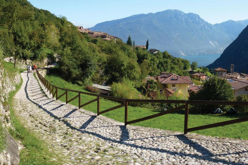 Rustica Sul Lago Tenno Primo Piano Екстер'єр фото